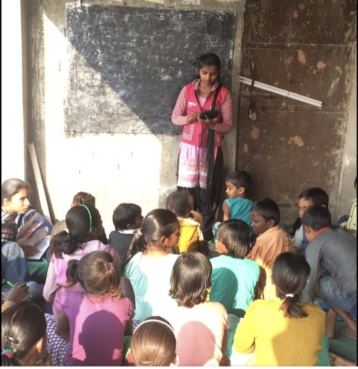 An Udbodh fellow teaching her class