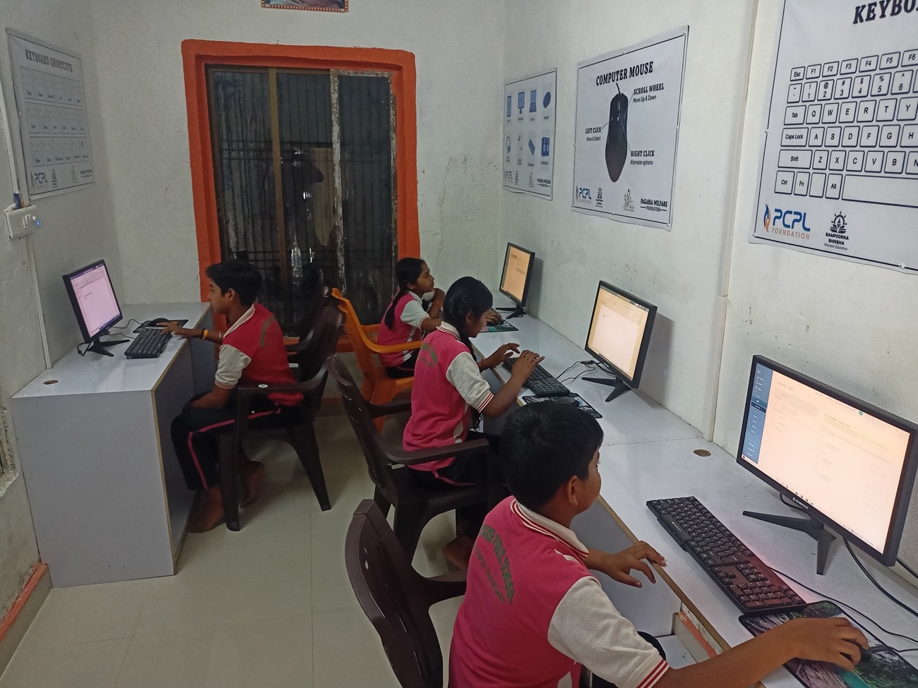 Computer class, Gajanand Learning Centre